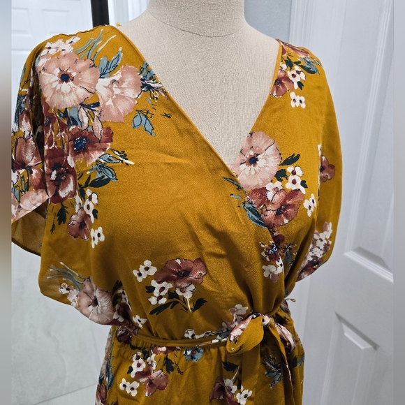 June and Hudson Dress - Picture 2 of 5